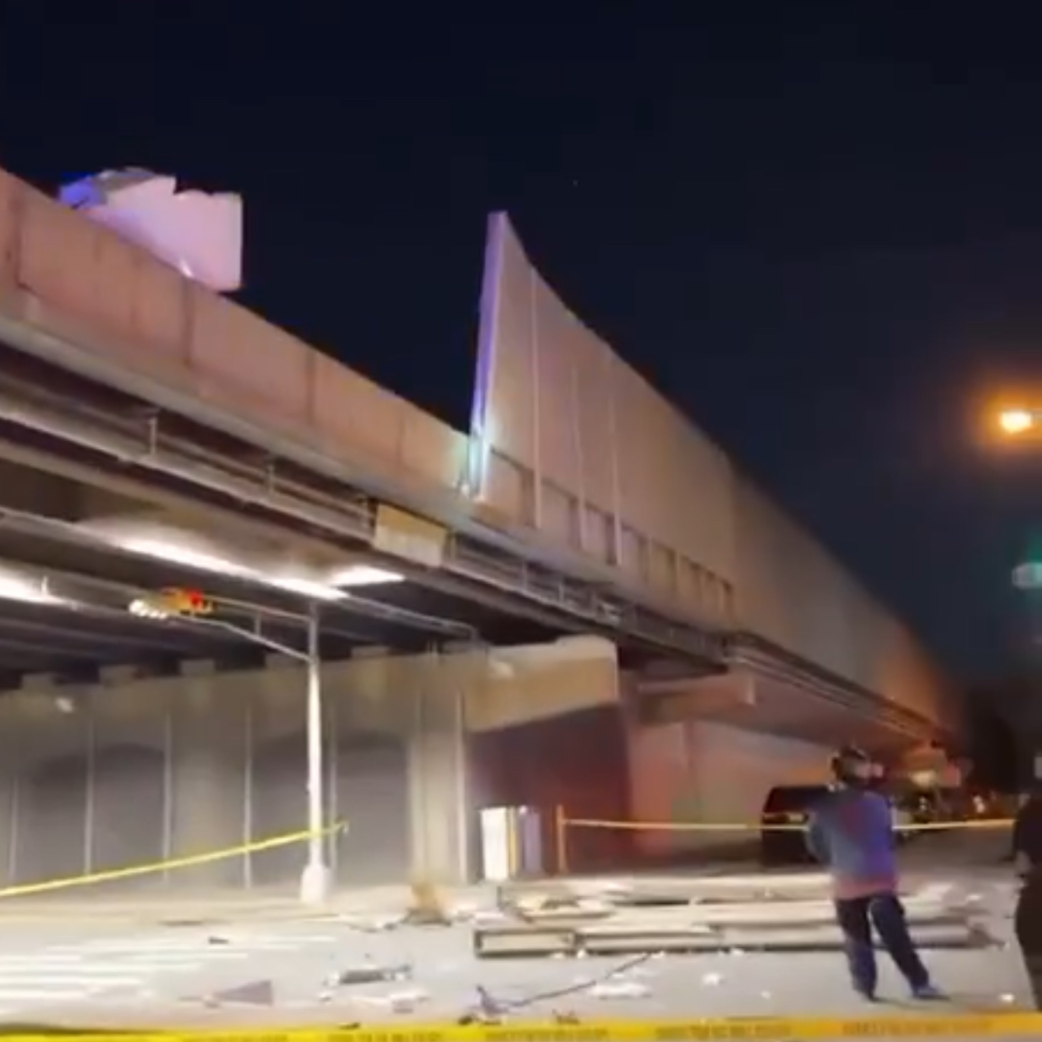 WALL COLLAPSES FROM ELEVATED PORTION OF NJ TURNPIKE IN ELIZABETH