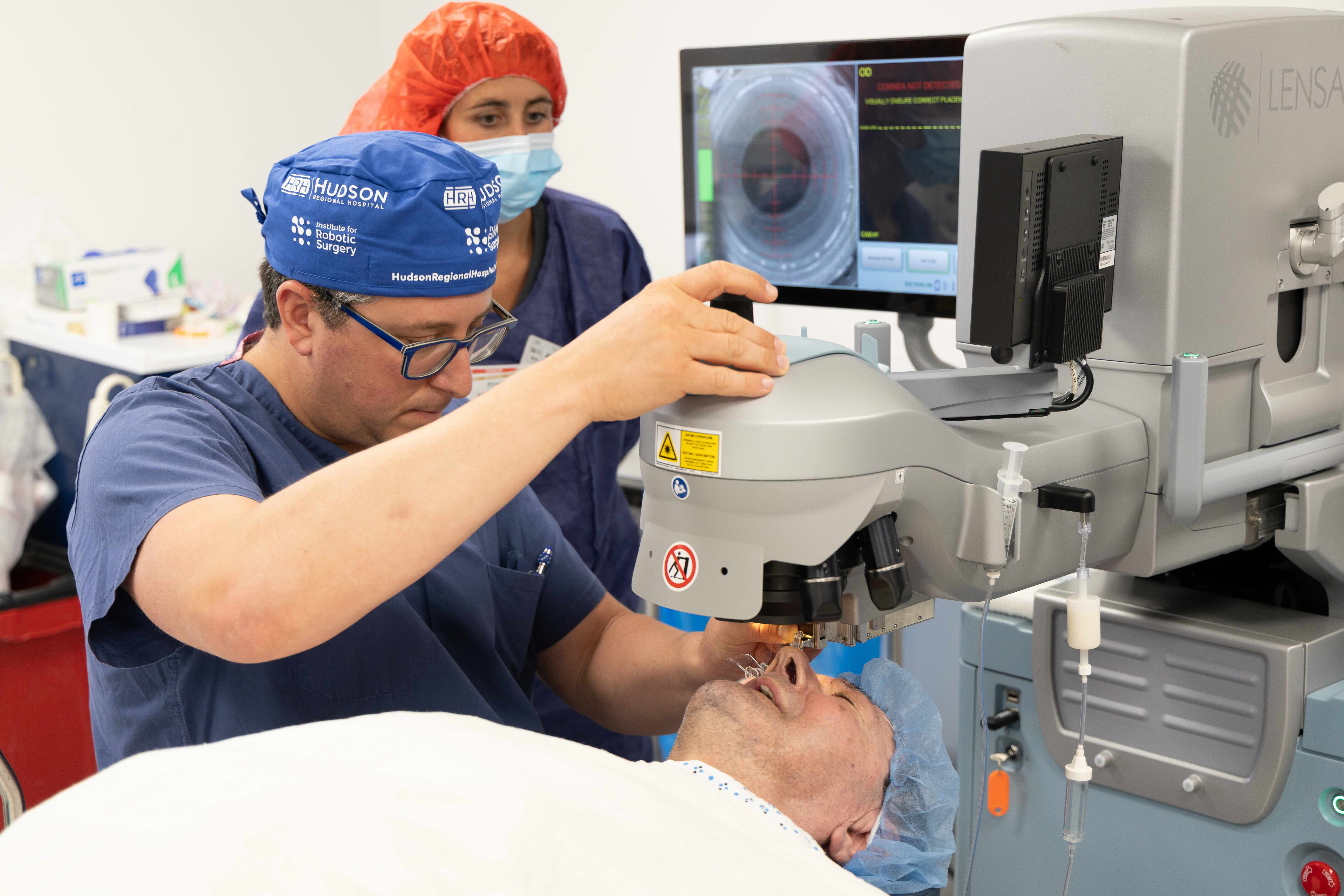 Hudson County's First Robotic Laser Cataract Surgery Performed in Secaucus