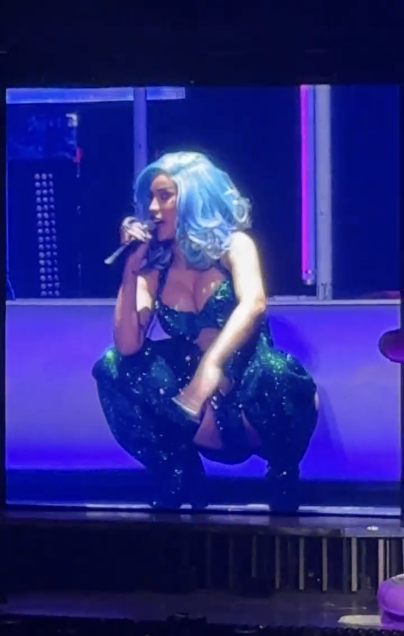 Cardi B showing love to Jersey ❤️😍