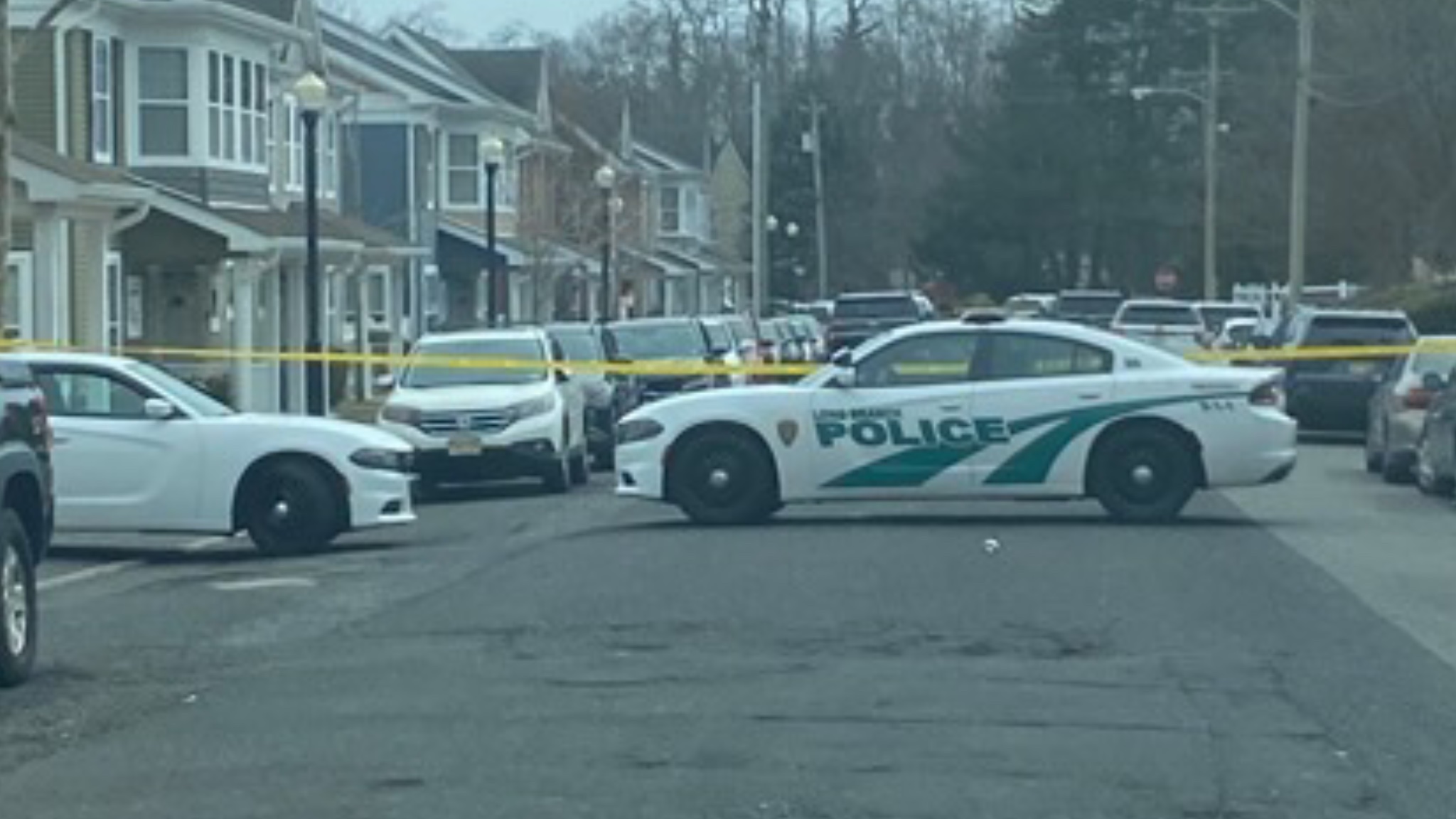 MAN FATALLY SHOT AT JOHN R. LEWIS COMMONS IN LONG BRANCH; SUSPECT AT LARGE