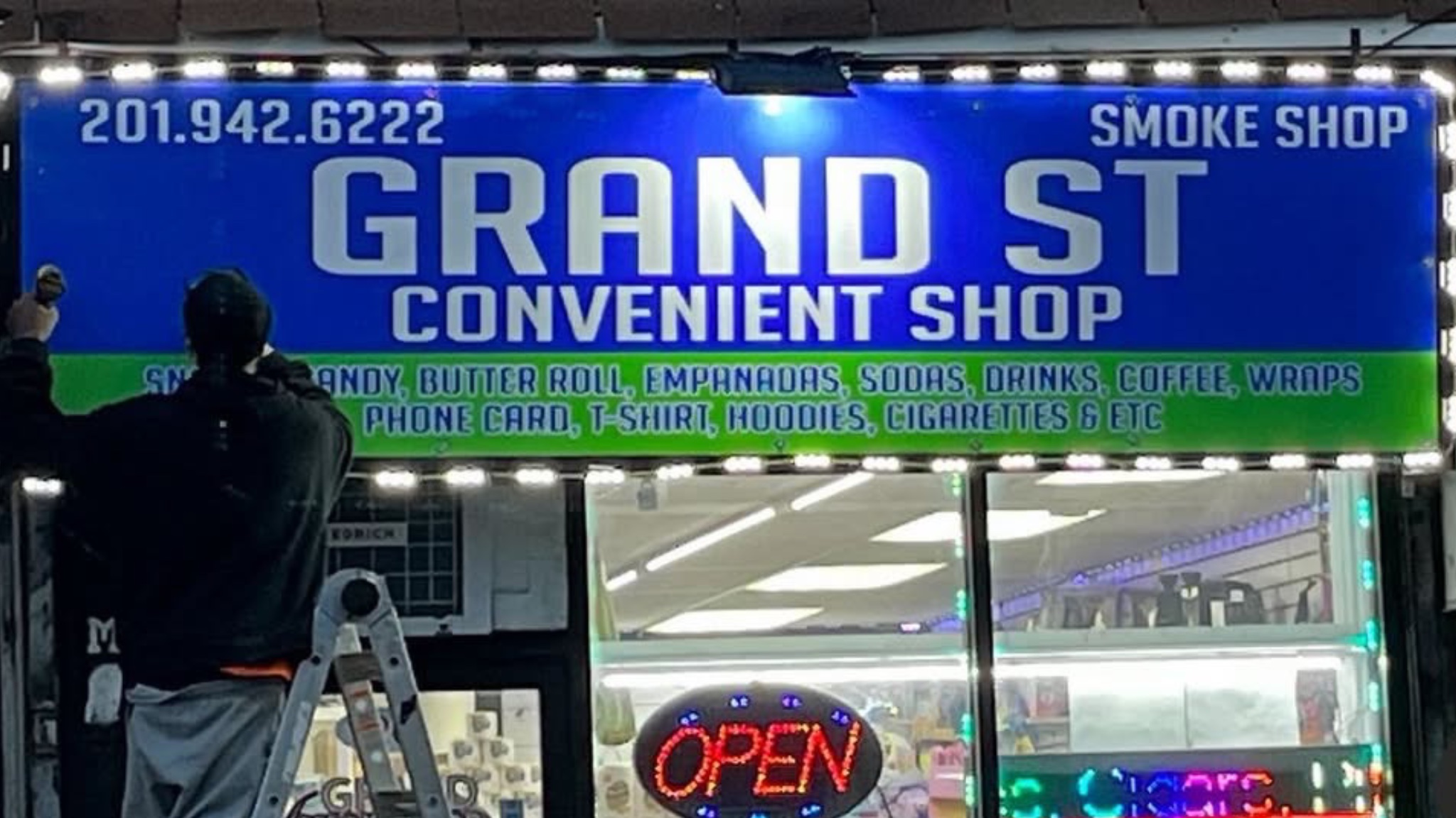 ARMED ROBBER HITS JERSEY CITY SMOKE SHOP—LEAVES WITH ONLY CIGARETTES